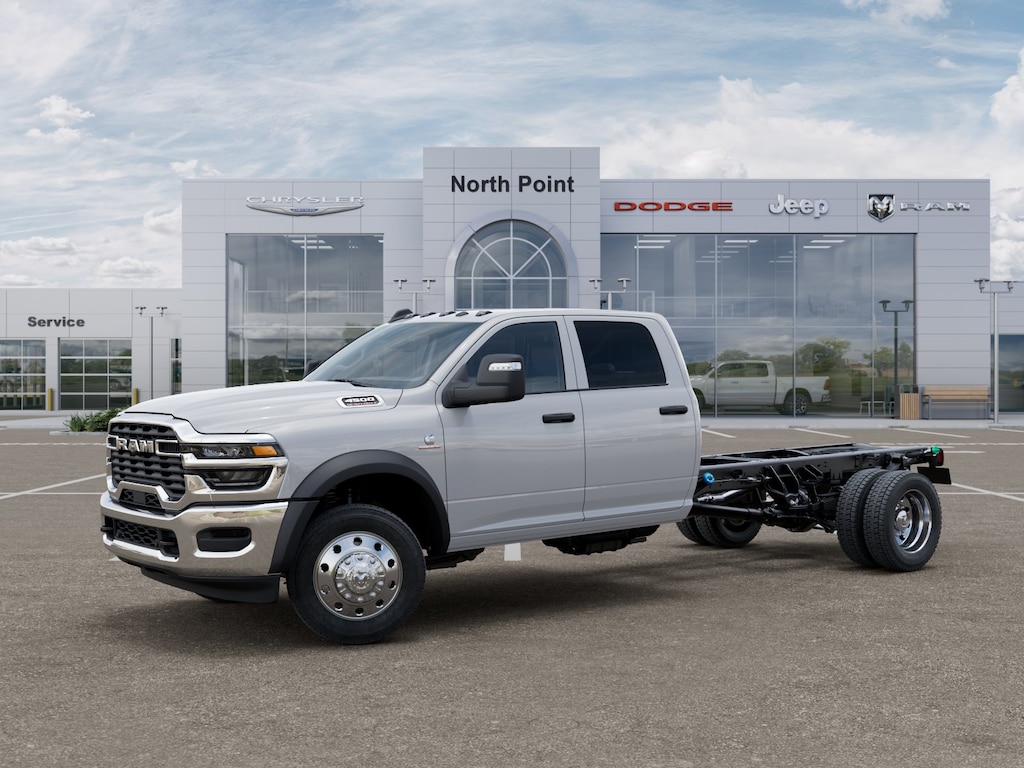 New 2026 Ram 4500 TRADESMAN CHASSIS CREW CAB 4X4 84' CA Crew Cab