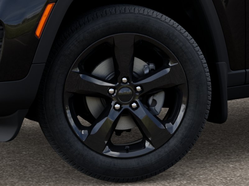 2025 Jeep Grand Cherokee Altitude photo 2