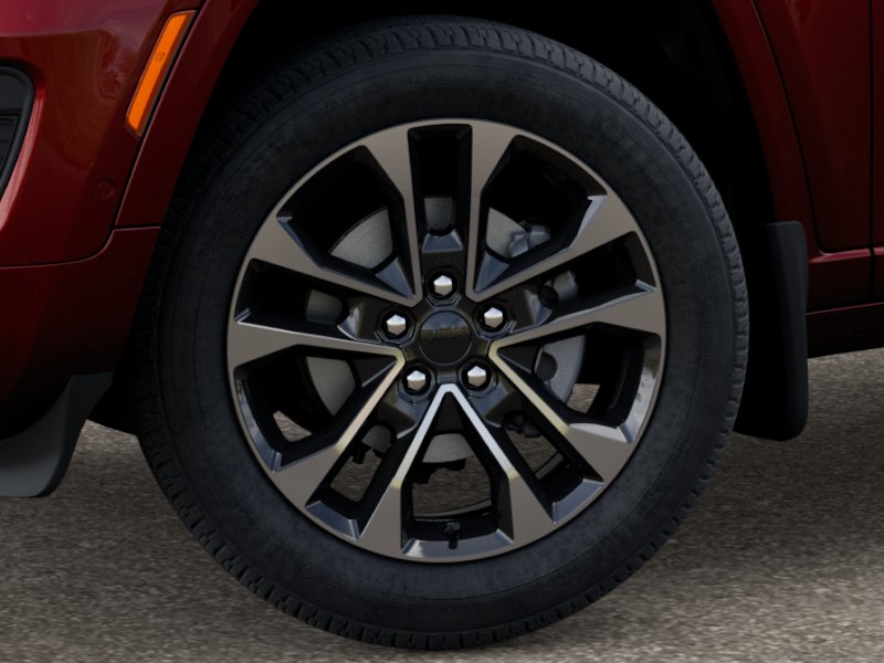 2025 Jeep Grand Cherokee Overland photo 3