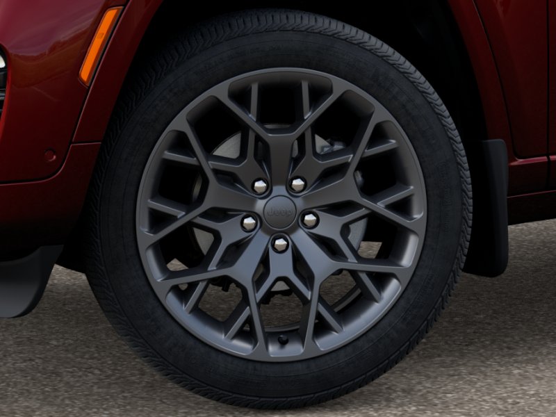 2025 Jeep Grand Cherokee Summit photo 2