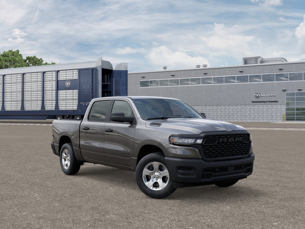New 2026 Ram 1500 TRADESMAN CREW CAB 4X4 5'7 BOX Pickup