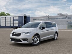 2026 Chrysler Pacifica LIMITED Passenger Van