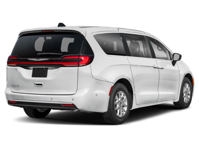 2026 Chrysler Pacifica Pinnacle photo 3