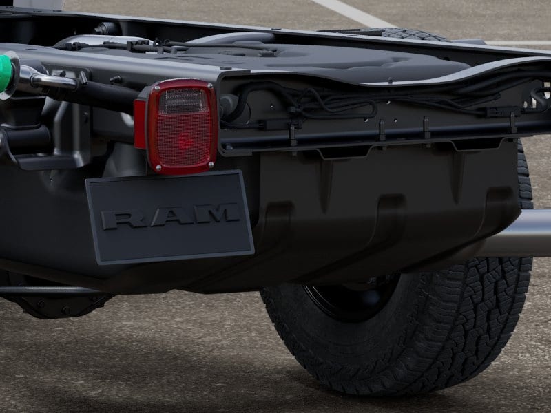 2025 RAM 3500 Chassis Tradesman - Photo 29