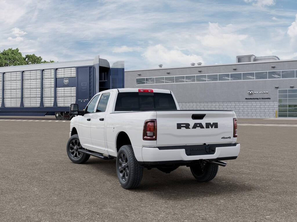 New 2026 Ram 2500 BLACK EXPRESS CREW CAB 4X4 6'4 BOX Pickup