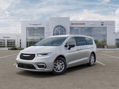 2026 Chrysler Pacifica SELECT Passenger Van
