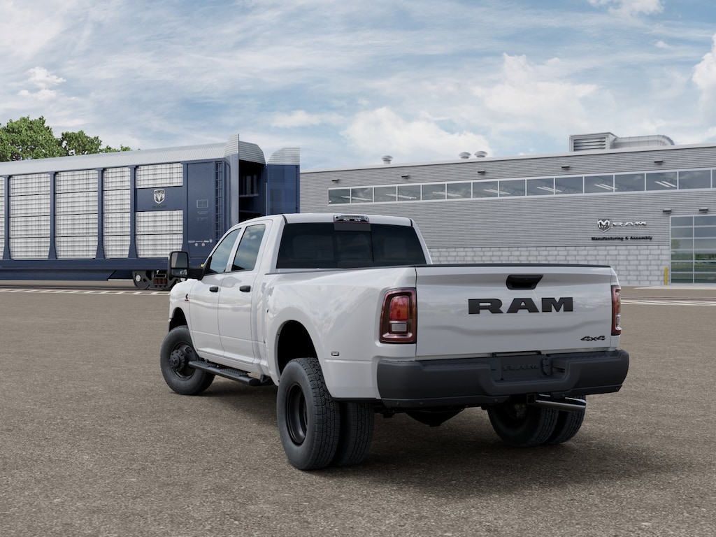 New 2026 Ram 3500 TRADESMAN CREW CAB 4X4 8' BOX Pickup