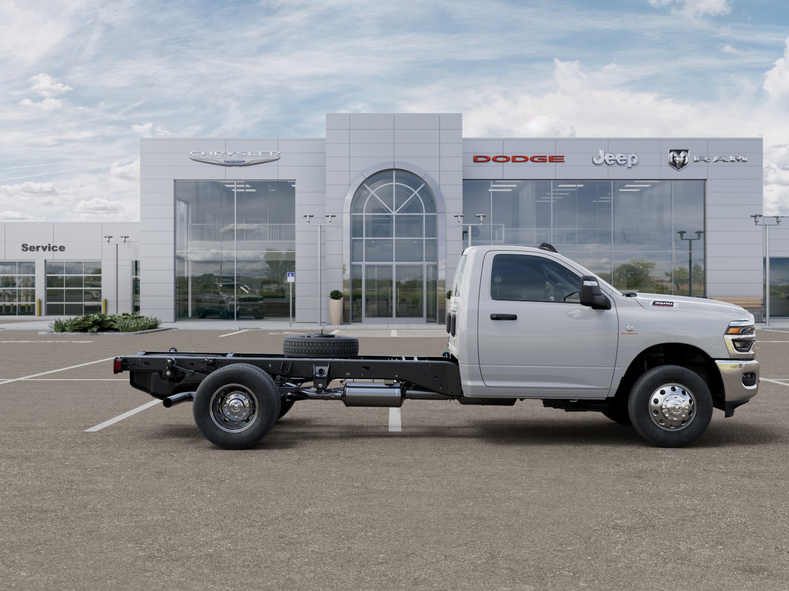 2025 RAM 3500 Chassis Tradesman - Photo 12