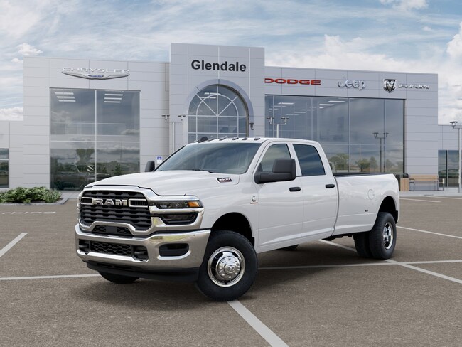 2026 Ram 3500 TRADESMAN CREW CAB 4X4 8' BOX Pickup