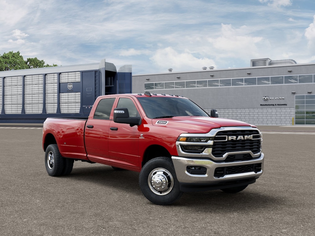 New 2026 Ram 3500 TRADESMAN CREW CAB 4X4 8' BOX Pickup