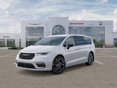 2026 Chrysler Pacifica SELECT AWD Passenger Van