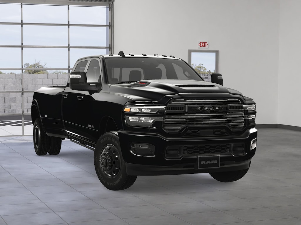 New 2025 Ram 3500 LARAMIE CREW CAB 4X4 8' BOX Pickup