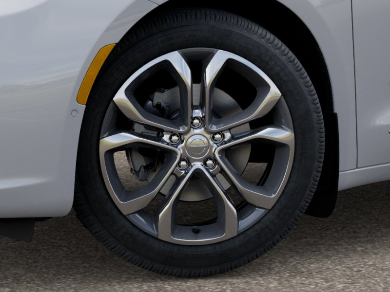 2026 Chrysler Pacifica Pinnacle photo 4