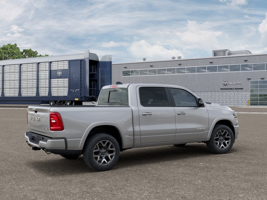 New 2027 Ram 1500 LARAMIE CREW CAB 4X4 5'7 BOX Pickup