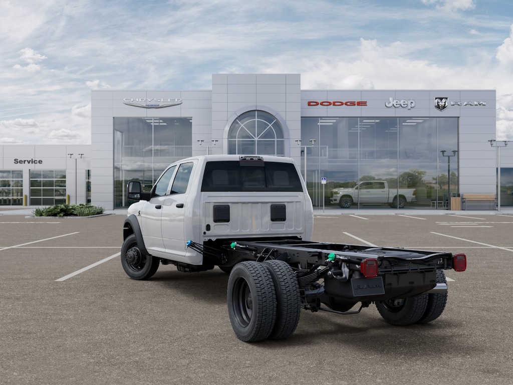 New 2025 Ram 5500 Chassis Cab Tradesman Crew Cab 4x4 Chassis Truck Crew Cab