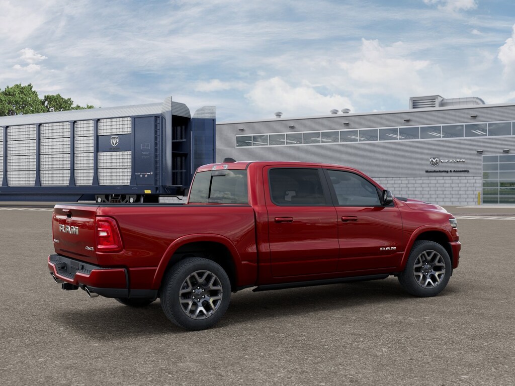 New 2027 Ram 1500 LARAMIE CREW CAB 4X4 5'7 BOX Pickup