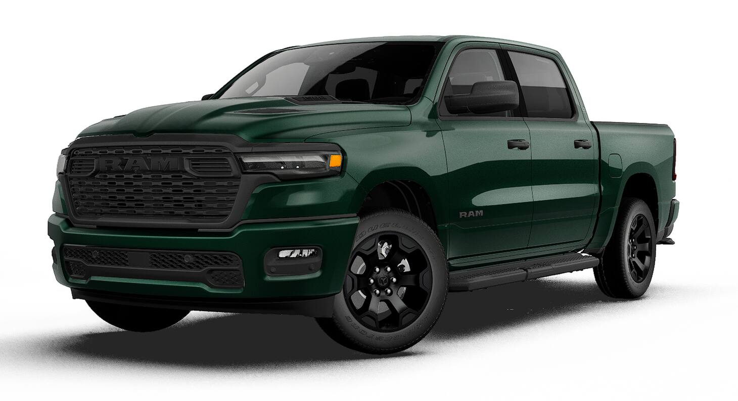 2027 Ram 1500 EXPRESS CREW CAB 4X4 5'7 BOX Pickup