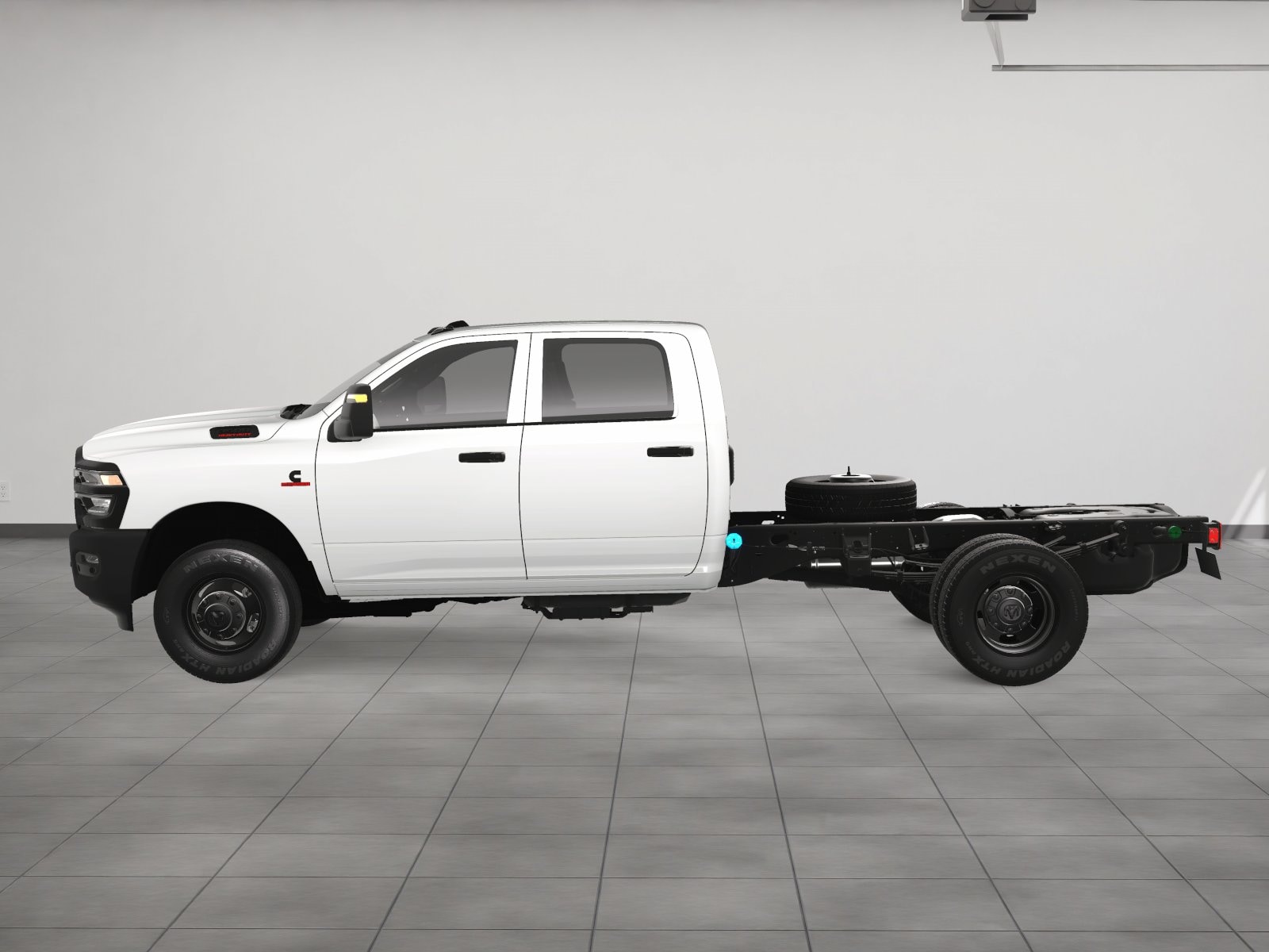 2025 RAM 3500 Chassis Tradesman - Photo 31