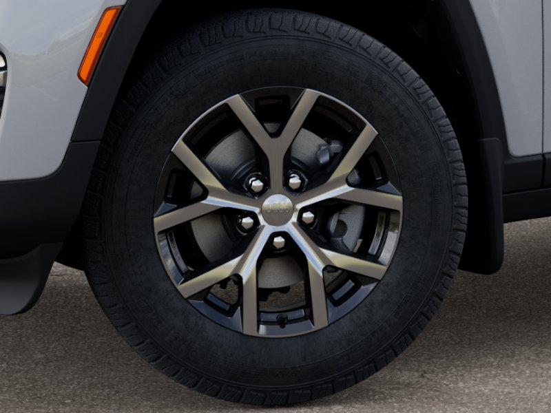 2025 Jeep Grand Cherokee Limited photo 3