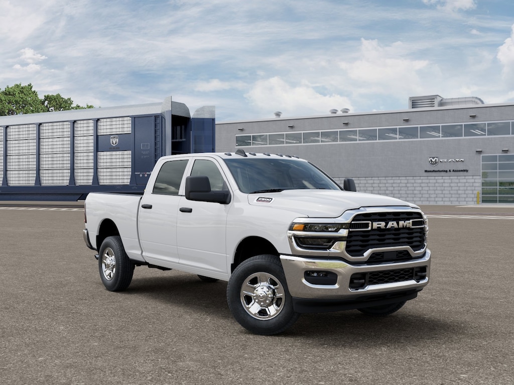 New 2026 Ram 2500 TRADESMAN CREW CAB 4X4 6'4 BOX Pickup