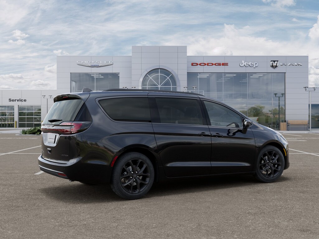 New 2027 Chrysler Pacifica Limited FWD Van