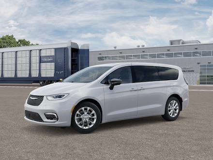 2026 Chrysler Pacifica LIMITED Passenger Van