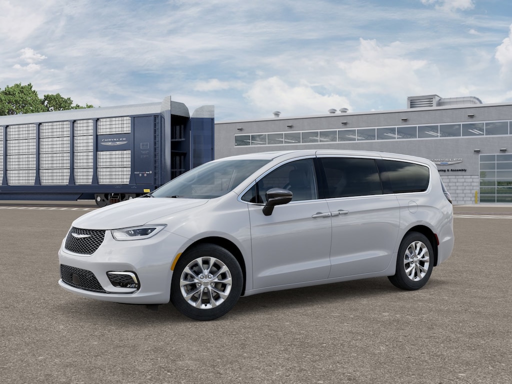 New 2026 Chrysler Pacifica LIMITED Passenger Van