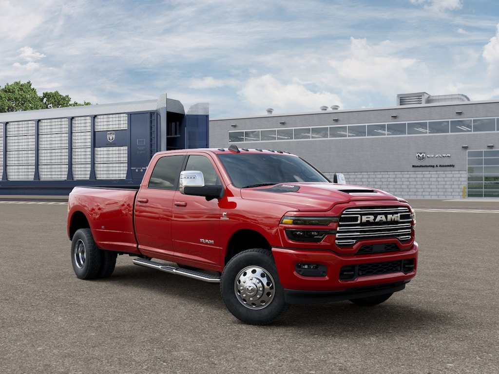 New 2026 Ram 3500 LARAMIE CREW CAB 4X4 8' BOX Pickup