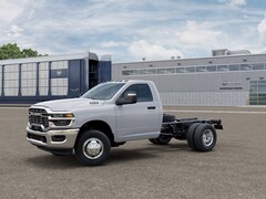 2026 Ram 3500 Chassis Cab TRADESMAN  REGULAR  4X4 60' CA Pickup