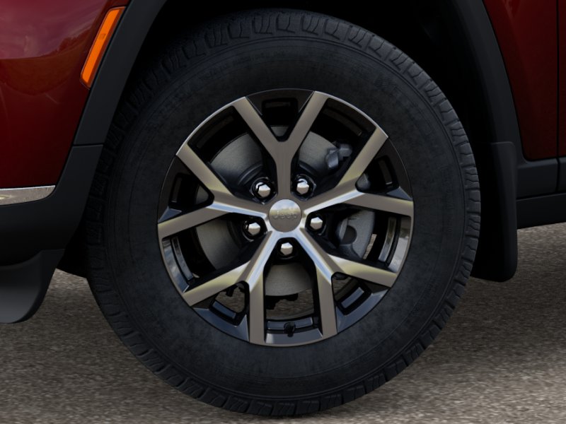 2025 Jeep Grand Cherokee Limited photo 3