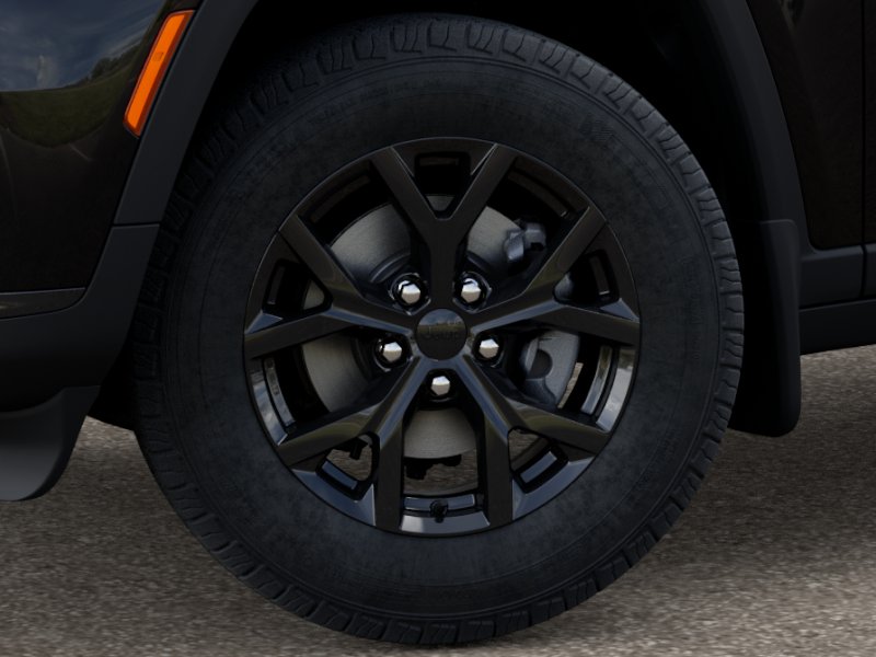 2025 Jeep Grand Cherokee Altitude photo 2