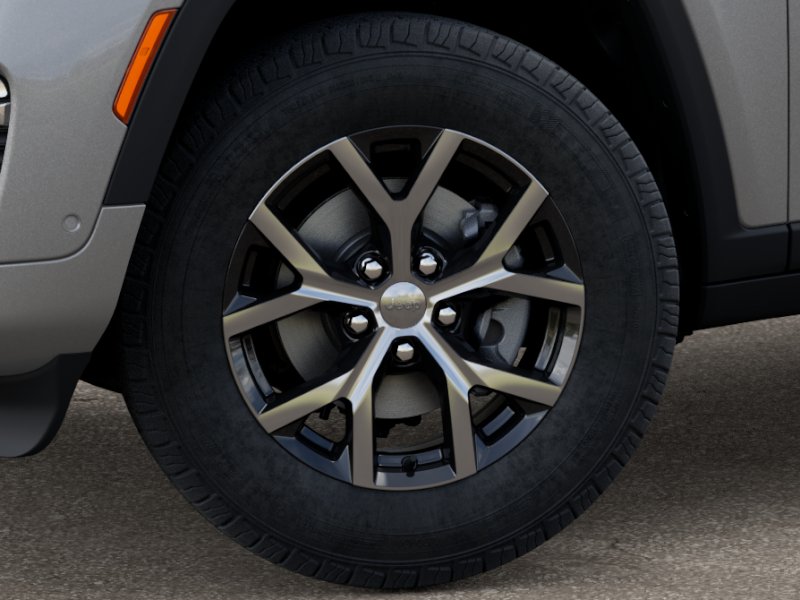 2025 Jeep Grand Cherokee Limited photo 3