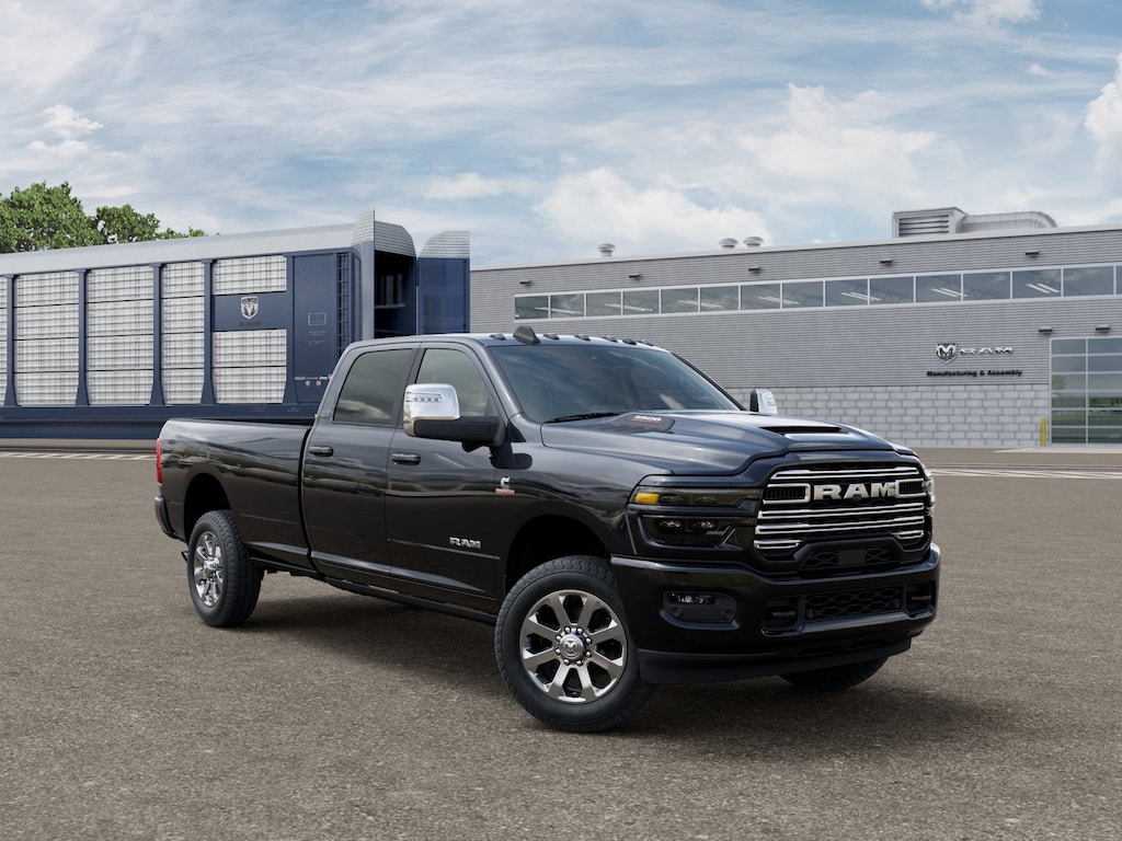 New 2026 Ram 3500 LARAMIE CREW CAB 4X4 8' BOX Pickup