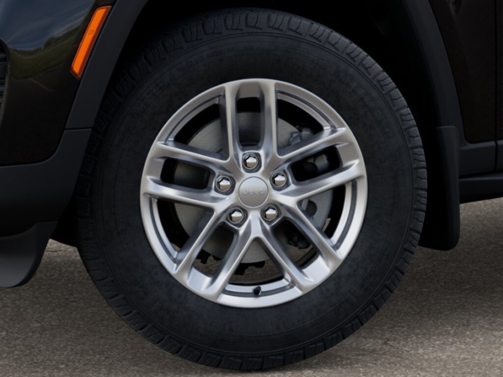 New 2025 Jeep Grand Cherokee LAREDO X 4X4 Sport Utility