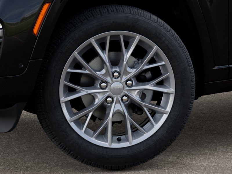 2025 Jeep Grand Cherokee Summit Sport photo 4