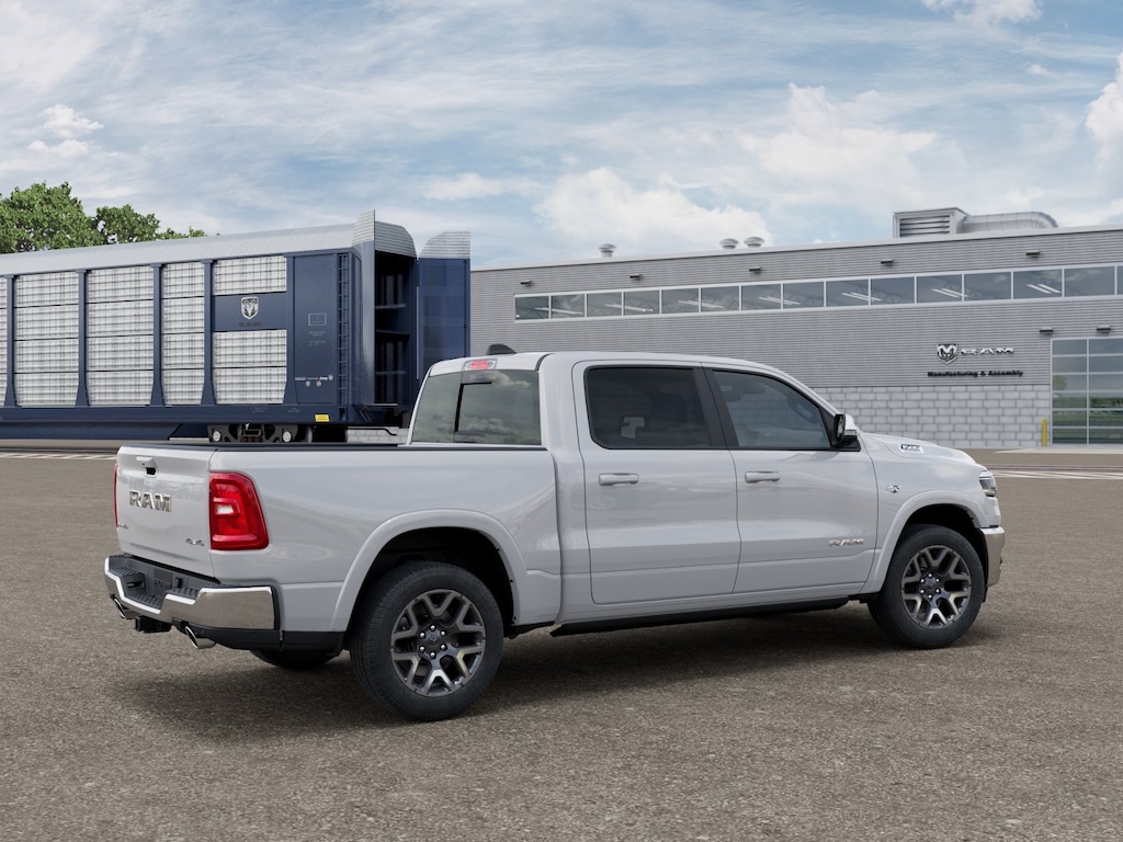 New 2026 Ram 1500 LARAMIE CREW CAB 4X4 5'7 BOX Pickup