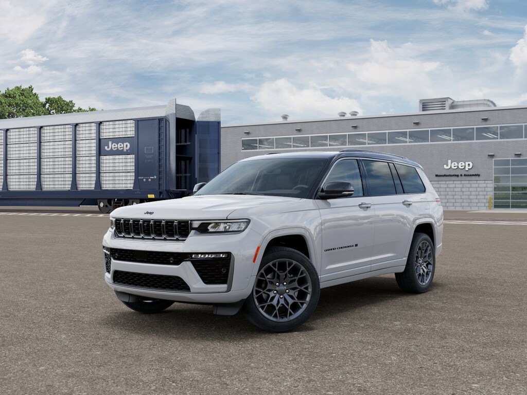 New 2026 Jeep Grand Cherokee L Summit 4x4 SUV