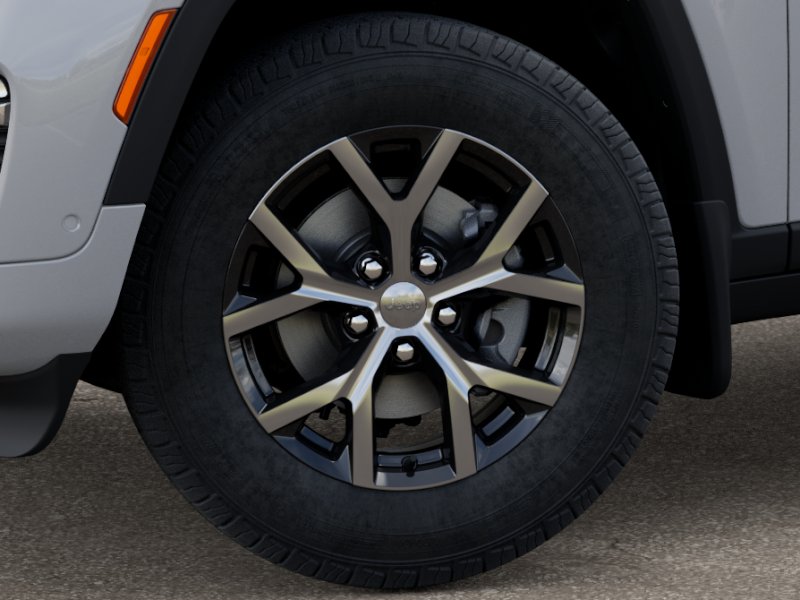 2025 Jeep Grand Cherokee Limited photo 3