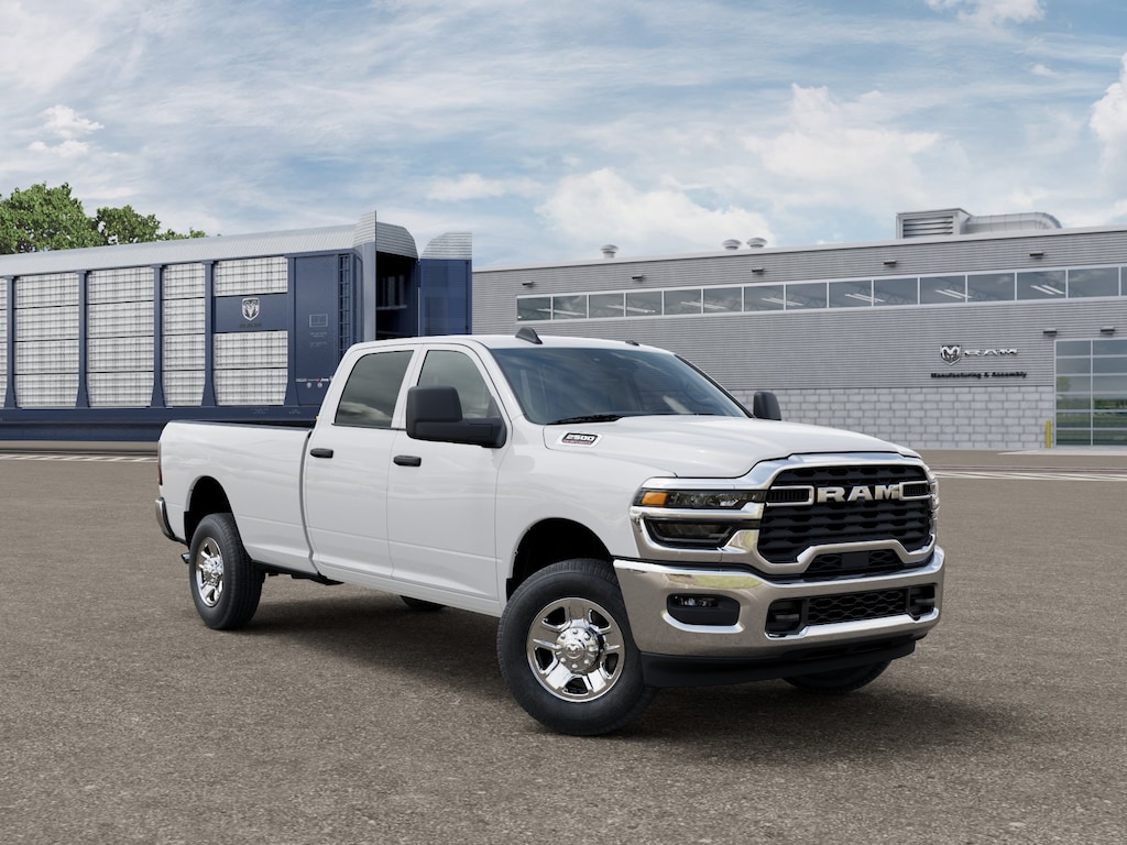 New 2026 Ram 2500 TRADESMAN CREW CAB 4X4 8' BOX Pickup