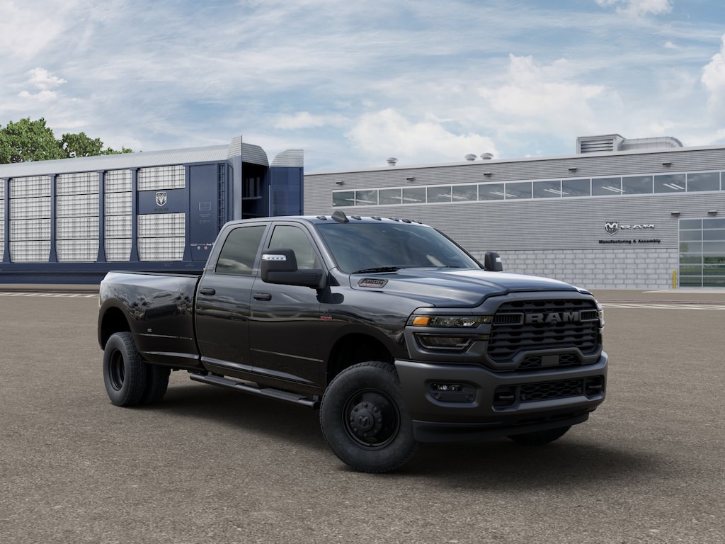 New 2026 Ram 3500 TRADESMAN CREW CAB 4X4 8' BOX Pickup