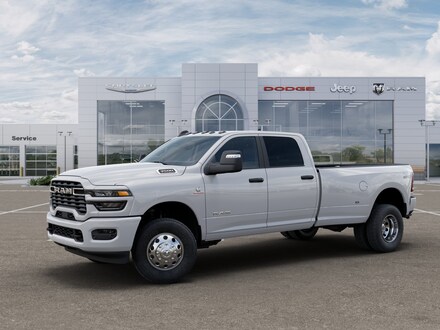 2025 Ram 3500 LONE STAR CREW CAB 4X4 8' BOX Pickup
