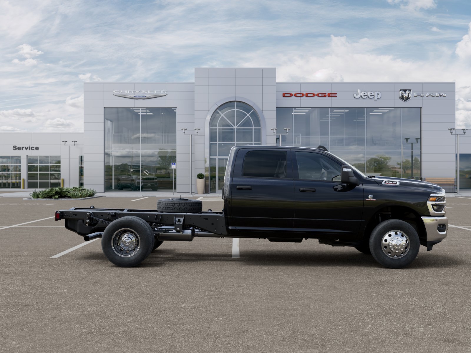 2025 RAM 3500 Chassis Tradesman - Photo 12