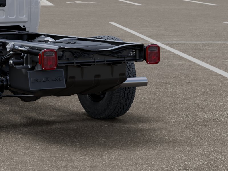 2025 RAM 3500 Chassis Big Horn - Photo 43
