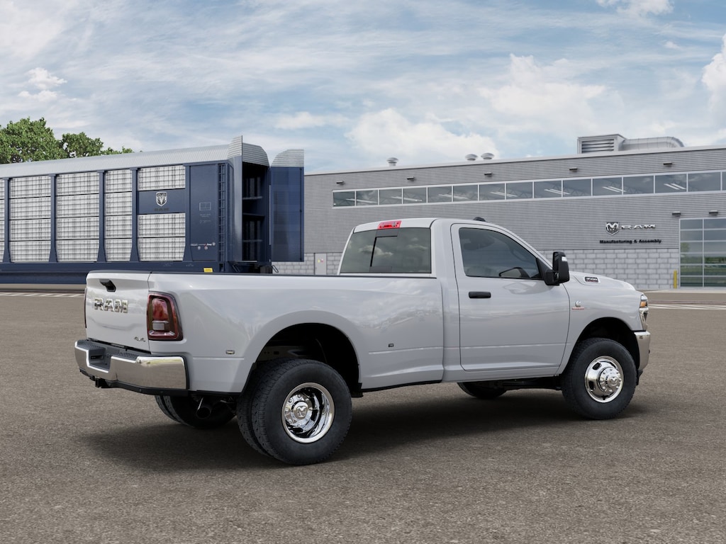 New 2026 Ram 3500 TRADESMAN REGULAR CAB 4X4 8' BOX Pickup