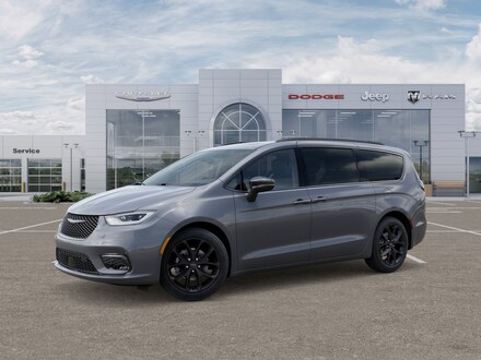 2025 Chrysler Pacifica LIMITED Passenger Van