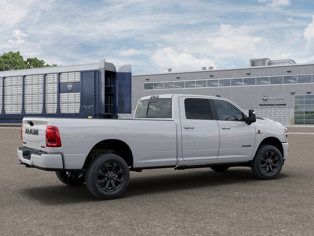 New 2026 Ram 3500 LARAMIE CREW CAB 4X4 8' BOX Pickup