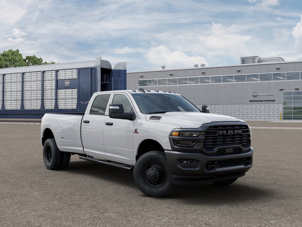 New 2026 Ram 3500 TRADESMAN CREW CAB 4X4 8' BOX Pickup