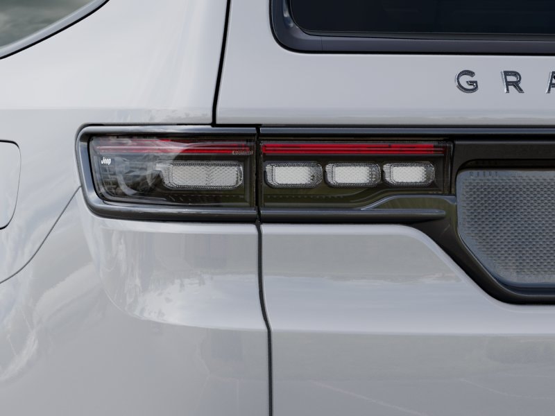 2025 Jeep Grand Wagoneer Series III - Photo 70