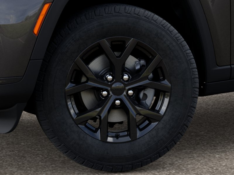 2025 Jeep Grand Cherokee Altitude photo 3