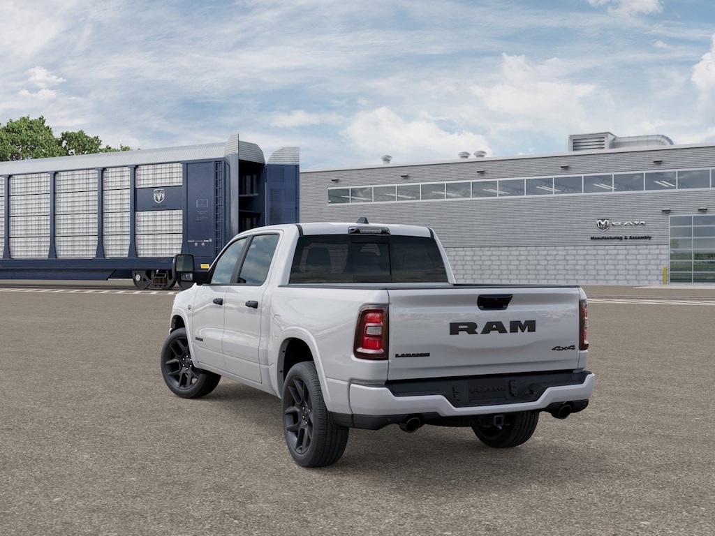 New 2026 Ram 1500 LARAMIE CREW CAB 4X4 5'7 BOX Pickup